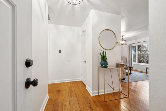 26848 Eldridge Ave, Hayward, CA 94544