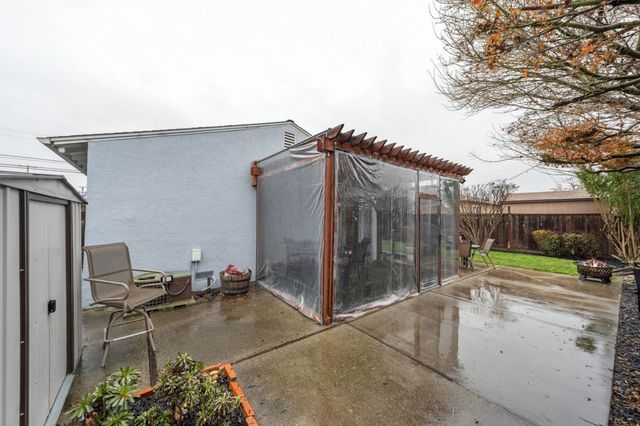 26848 Eldridge Ave, Hayward, CA 94544