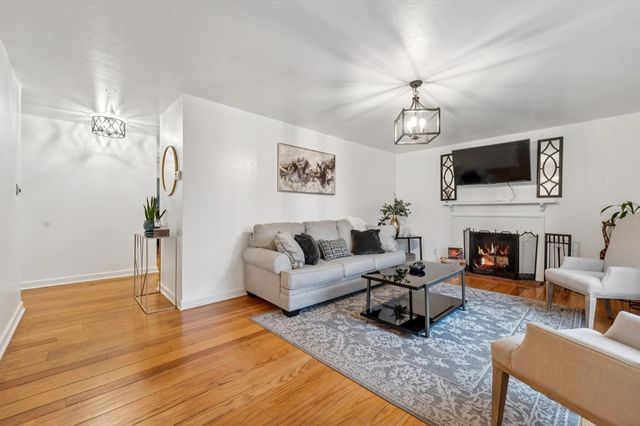 26848 Eldridge Ave, Hayward, CA 94544