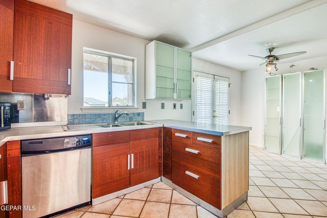 1409 BLACK RIDGE Drive, El Paso, TX 79912