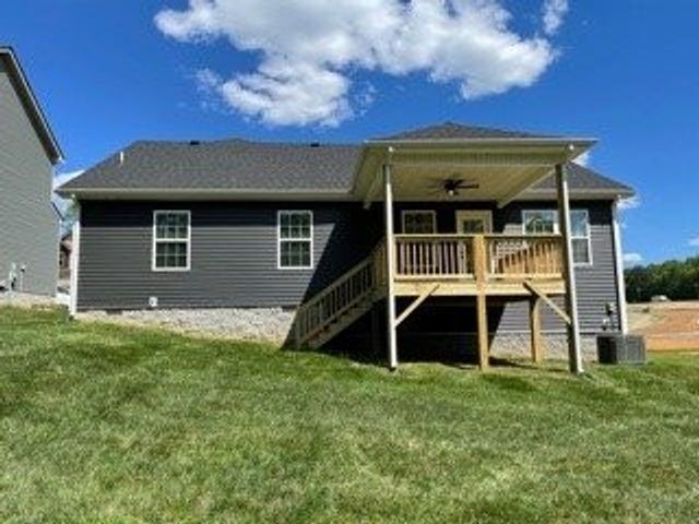 1120 Old Charlotte Trce, Clarksville, TN 37040