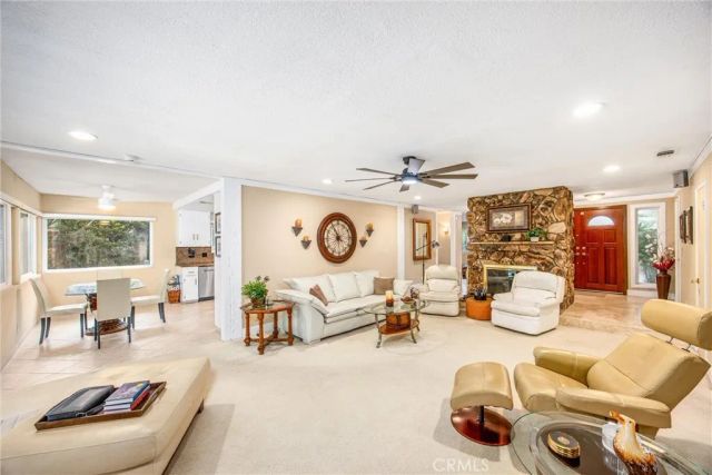 2401 Northmoor, Corona, CA 92882