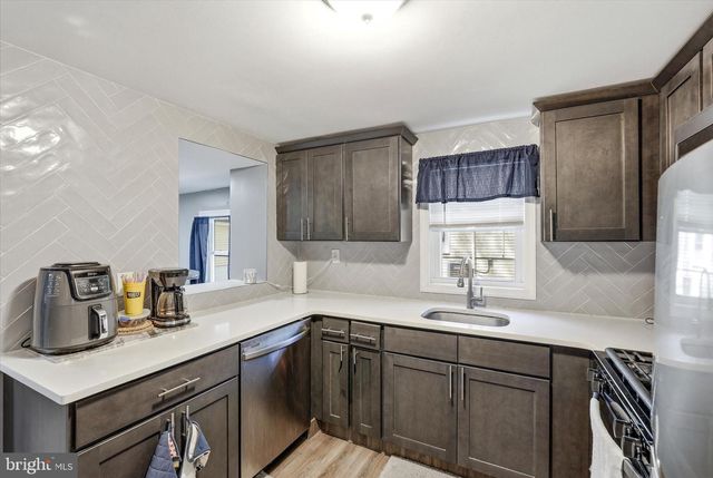 84 LIGHTHOUSE DR, Waretown, NJ 08758