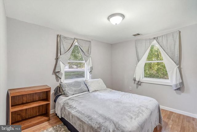 84 LIGHTHOUSE DR, Waretown, NJ 08758