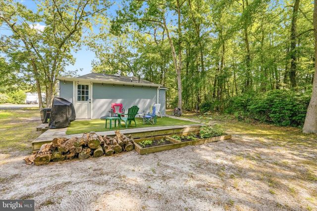 84 LIGHTHOUSE DR, Waretown, NJ 08758