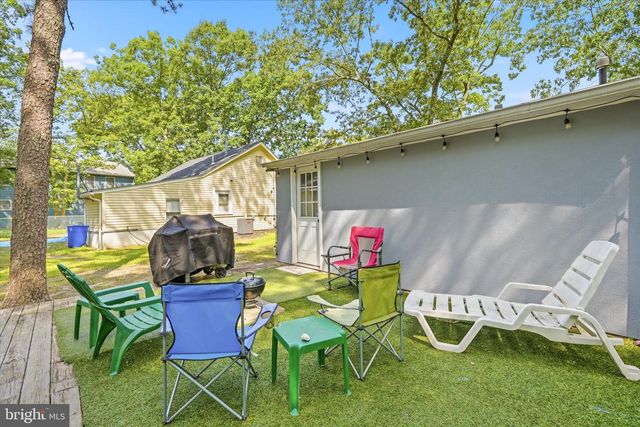84 LIGHTHOUSE DR, Waretown, NJ 08758