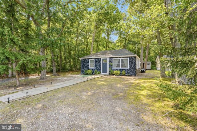 84 LIGHTHOUSE DR, Waretown, NJ 08758