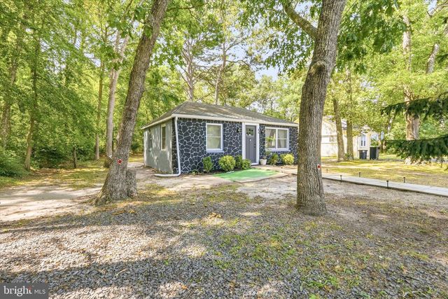 84 LIGHTHOUSE DR, Waretown, NJ 08758