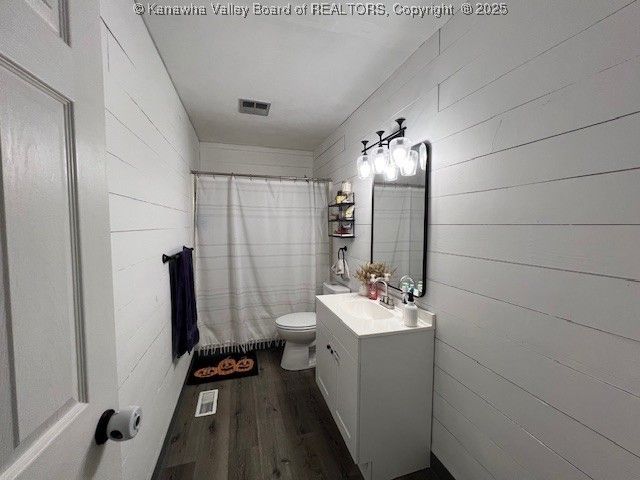 1452 Clearview Heights Road, Charleston, WV 25312