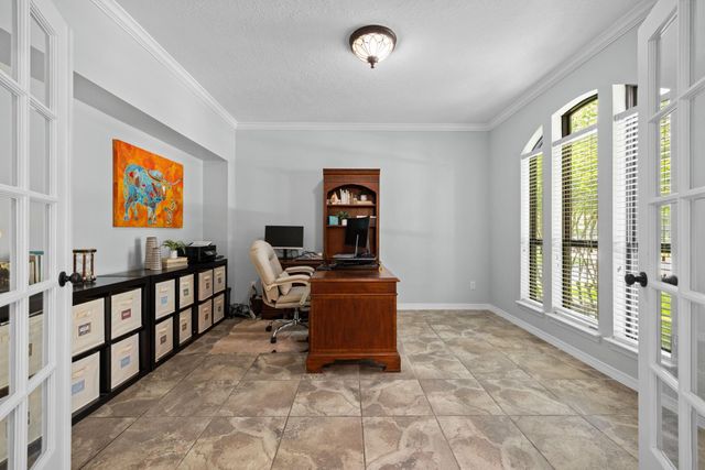 72 W Sandalbranch Circle, The Woodlands, TX 77382