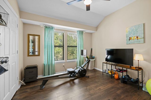 72 W Sandalbranch Circle, The Woodlands, TX 77382