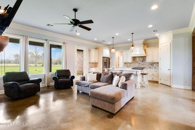 555 Longwood Drive, Opelousas, LA 70570