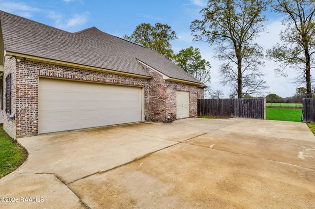555 Longwood Drive, Opelousas, LA 70570