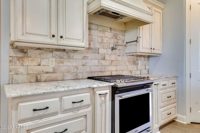 555 Longwood Drive, Opelousas, LA 70570