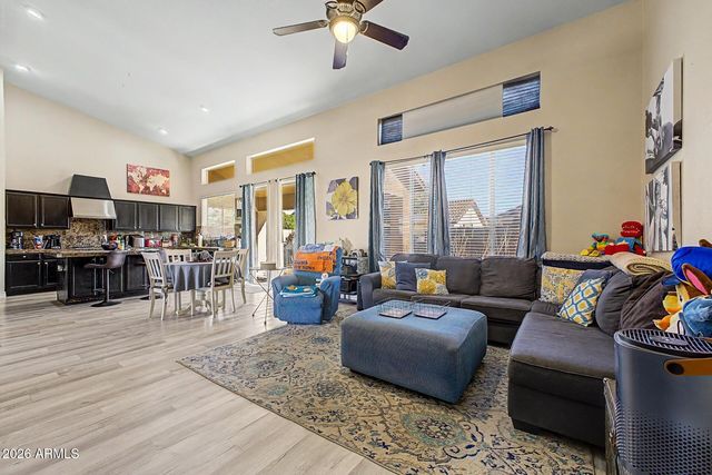 6813 W IVANHOE Street, Chandler, AZ 85226