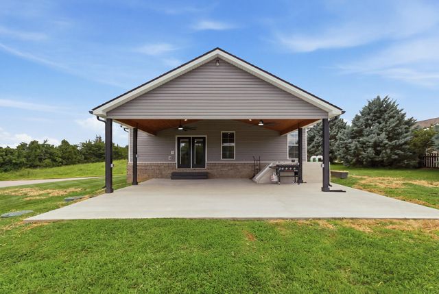 181 Crossing View Drive, Berea, KY 40403