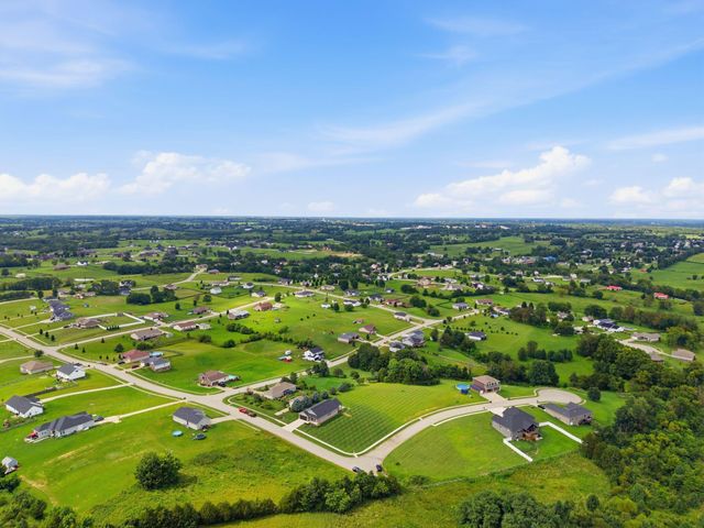 181 Crossing View Drive, Berea, KY 40403