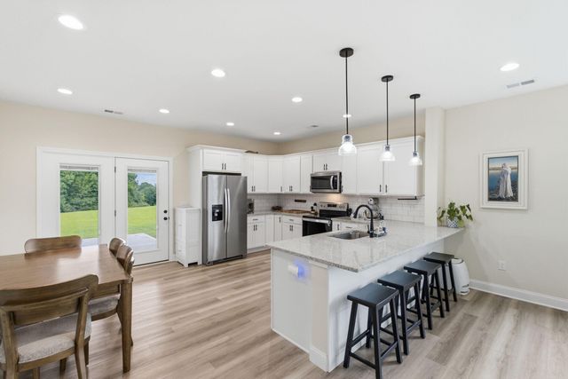 181 Crossing View Drive, Berea, KY 40403