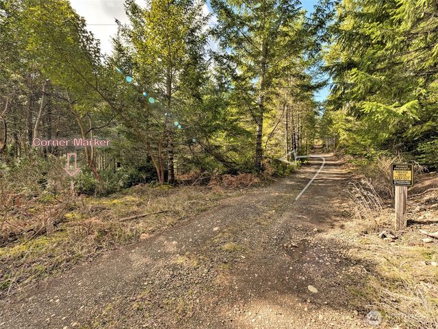 131 E Skyview Drive, Union, WA 98592