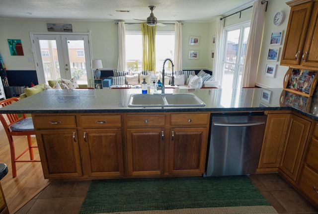 1191 County Road 230, Sargent, TX 77414