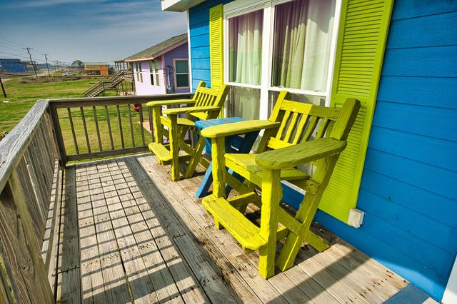 1191 County Road 230, Sargent, TX 77414