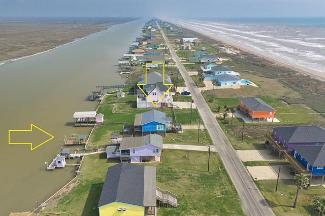 1191 County Road 230, Sargent, TX 77414