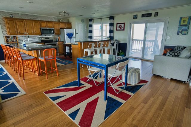 1191 County Road 230, Sargent, TX 77414