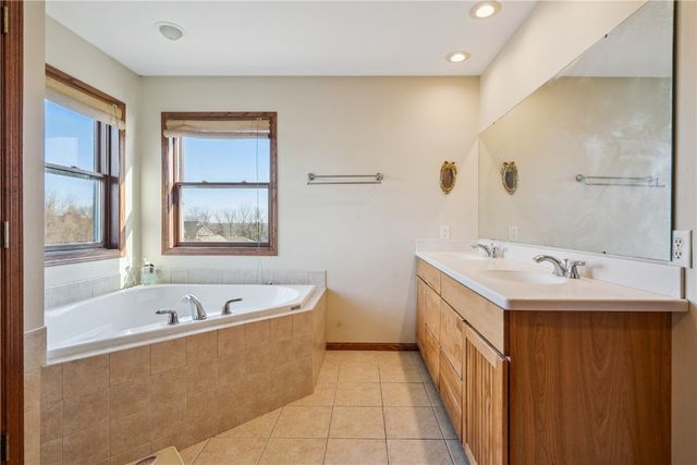 1164 Kyle Drive NE, Iowa City, IA 52240