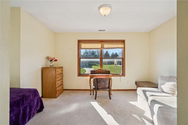 1164 Kyle Drive NE, Iowa City, IA 52240