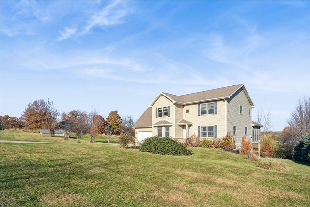 1164 Kyle Drive NE, Iowa City, IA 52240