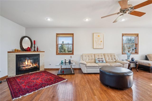 1164 Kyle Drive NE, Iowa City, IA 52240