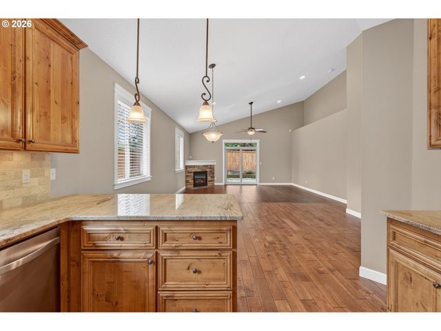 10001 Nw 24TH Ct, Vancouver, WA 98685