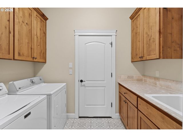 10001 Nw 24TH Ct, Vancouver, WA 98685