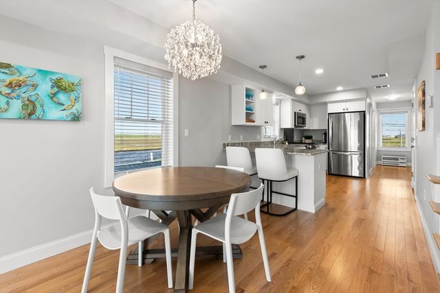 35 Liberty St, Salisbury, MA 01952