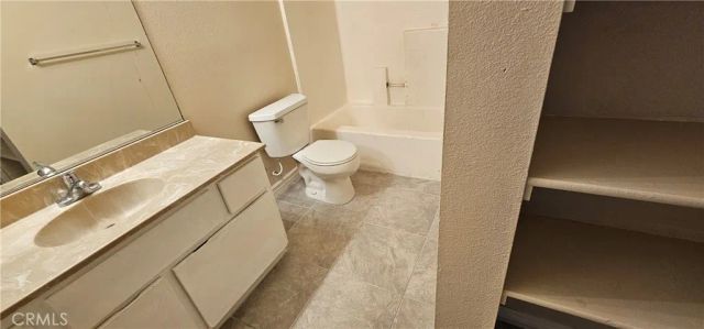 1087 Circle City, Corona, CA 92879