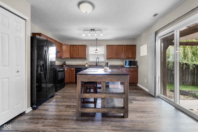 1266 W Limestone Way, Fortville, IN 46040