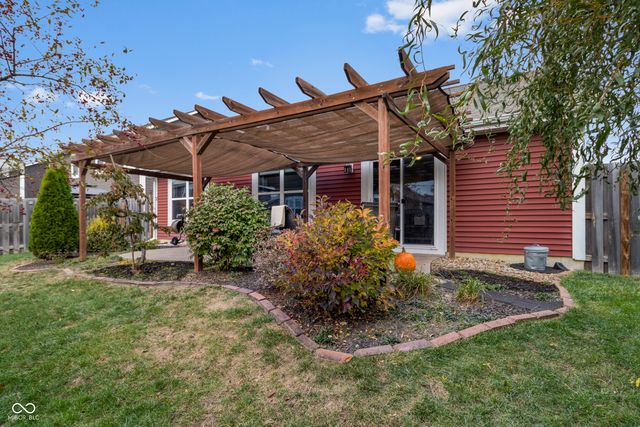 1266 W Limestone Way, Fortville, IN 46040