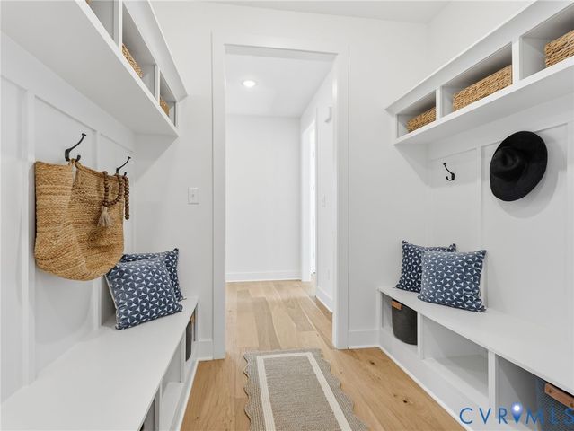 5007 Lake Summer Loop, Moseley, VA 23120