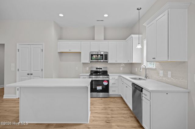 2321 Rhinestone Drive, Winterville, NC 28590