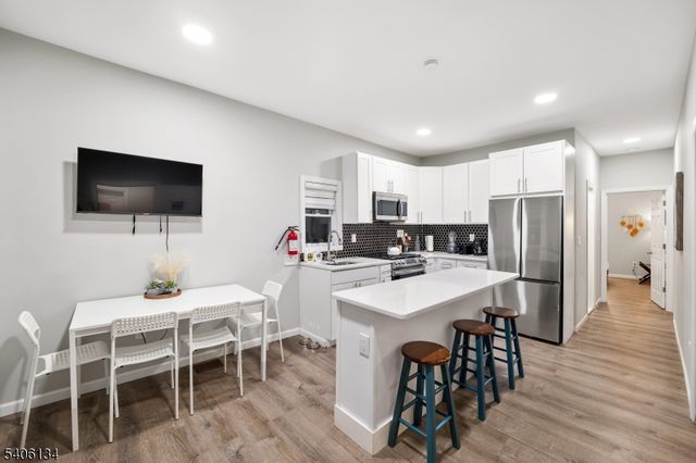 396 14Th Ave, Irvington Twp., NJ 07111