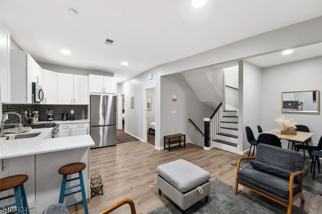 396 14Th Ave, Irvington Twp., NJ 07111