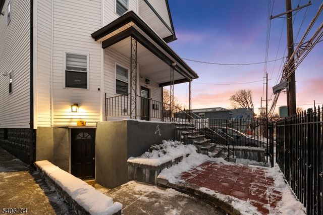 396 14Th Ave, Irvington Twp., NJ 07111