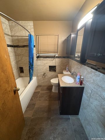 419 Upland Rd, San Antonio, TX 78220