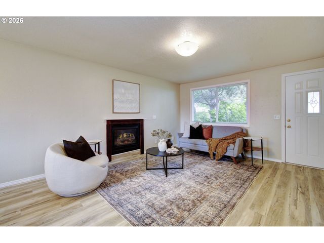 3300 KAUFFMAN Ave 11, Vancouver, WA 98660