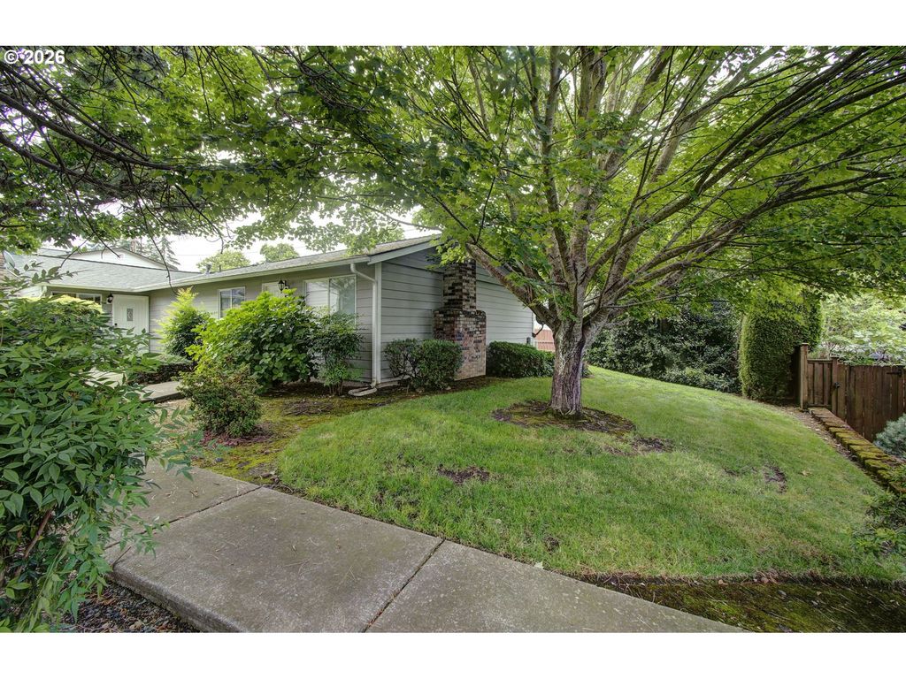 3300 KAUFFMAN Ave 11, Vancouver, WA 98660