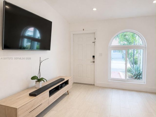 7560 NW 173rd Lane 7560, Hialeah, FL 33015