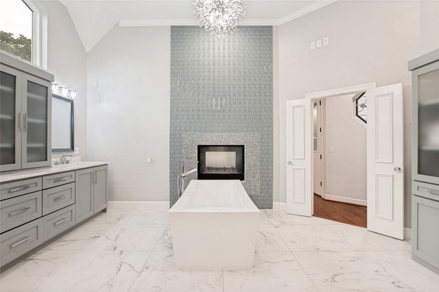 801 Shady Bend Court, Highland Village, TX 75077