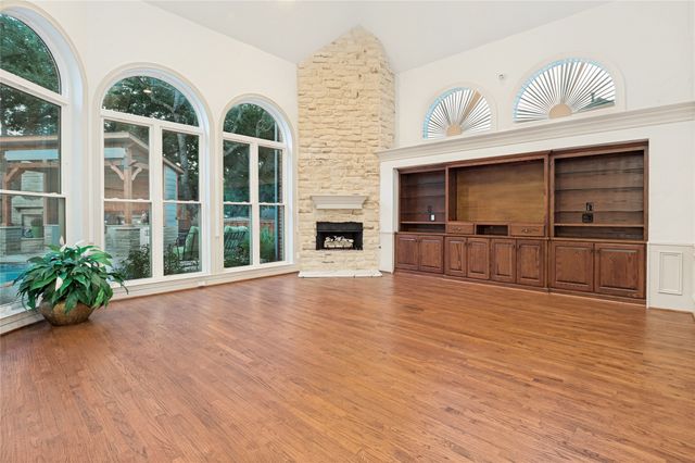 801 Shady Bend Court, Highland Village, TX 75077