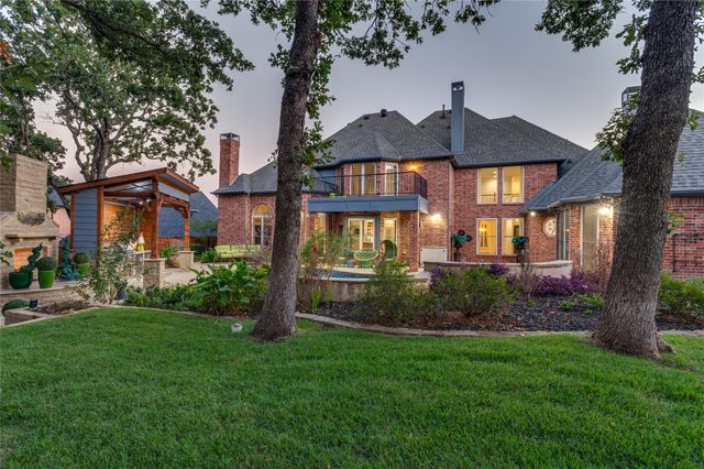 801 Shady Bend Court, Highland Village, TX 75077