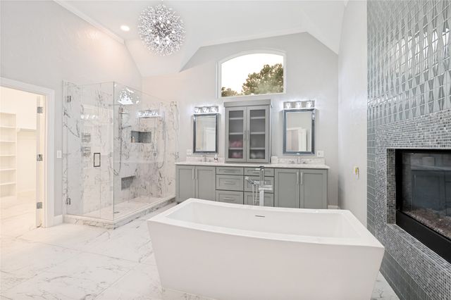 801 Shady Bend Court, Highland Village, TX 75077